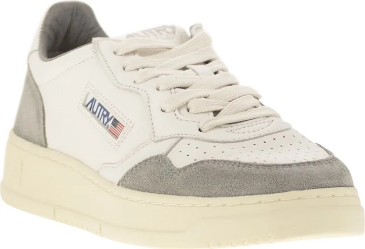 Medalist Low - White Leather And Suede Sneakers In Powder - Image 2