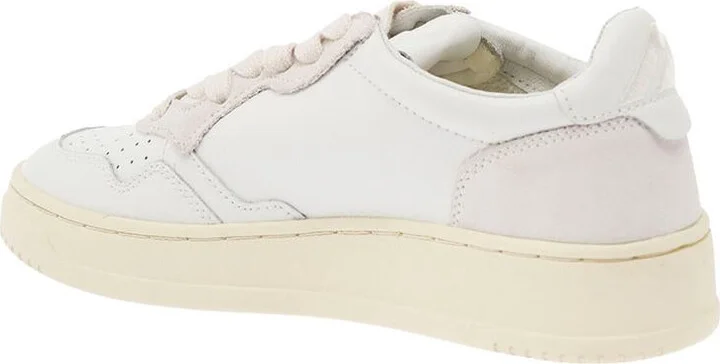 'Medalist Low' White Sneakers With Suede Inserts And Logo Print On Platform In Leather Woman Autry - Image 3