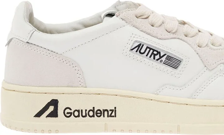 'Medalist Low' White Sneakers With Suede Inserts And Logo Print On Platform In Leather Woman Autry - Image 4