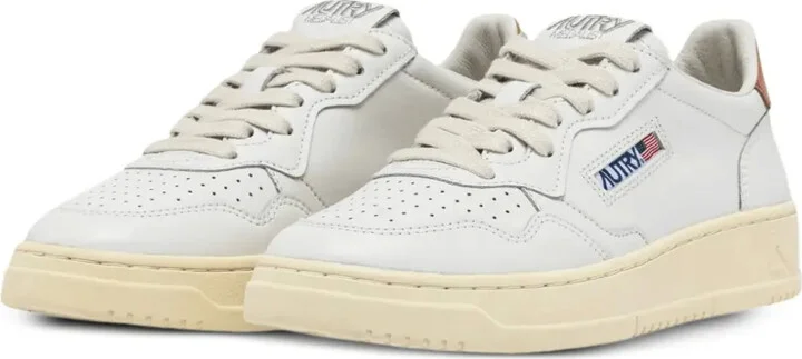 Medalist Low WMNS "White/Sandstorm" sneakers - Image 2