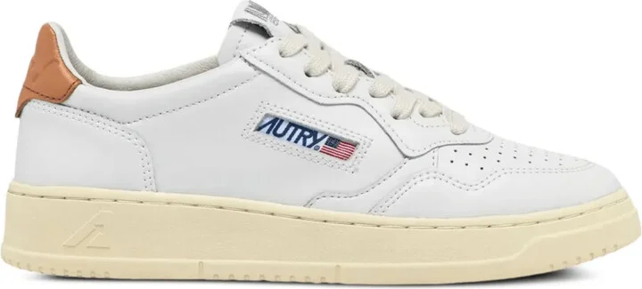 Medalist Low WMNS "White/Sandstorm" sneakers
