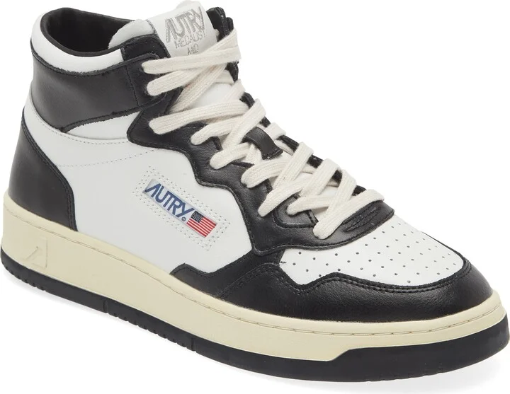 Medalist Mid Sneaker