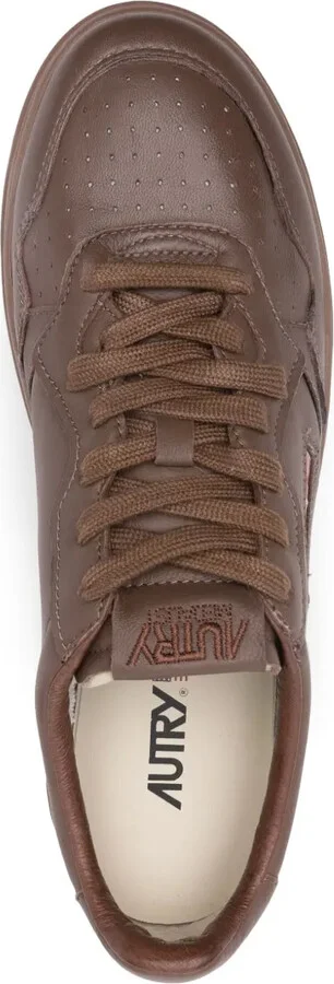 Medalist monochromatic sneakers - Image 4