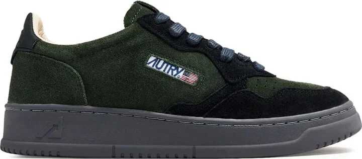 Medalist sneakers