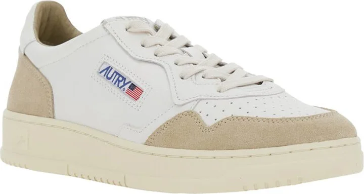 Medalist Suede