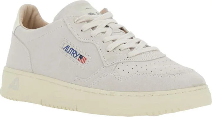 Medalist Suede