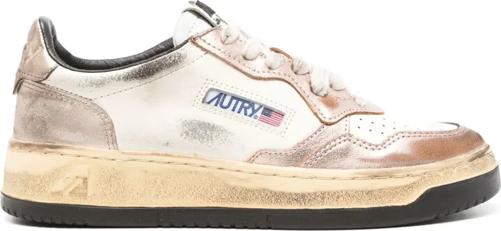 Medalist Super Vintage distressed sneakers