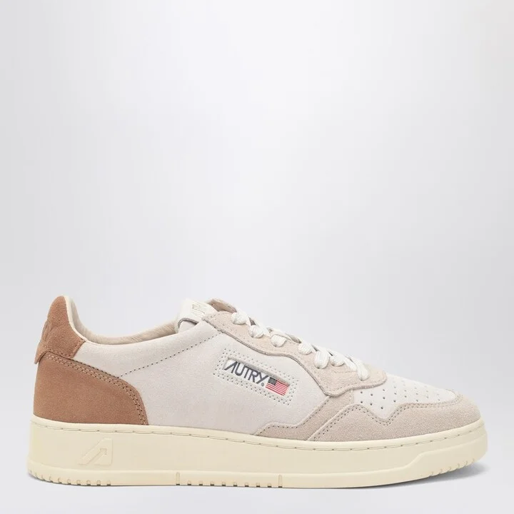 Medalist trainer in Sand/Cigar leather and suede