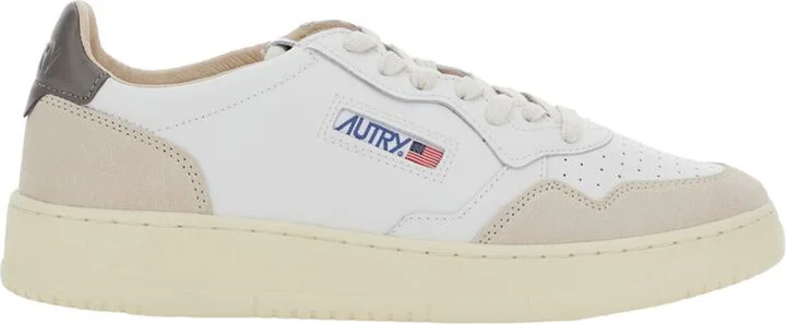 'Medalist' White Low Top Sneakers With Logo Patch On Tongue And Side And Logo Lettering On The Heel In Leather Man