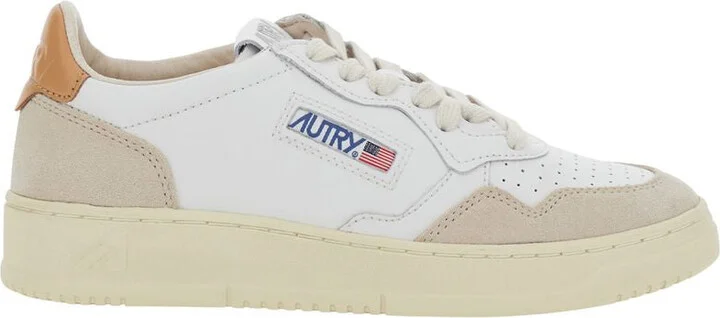 'Medalist' White Low Top Sneakers With Logo Patch On Tongue And Side In Leather Blend Woman