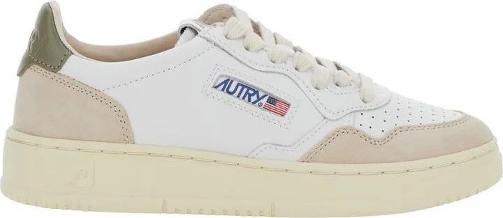 'Medalist' White Low Top Sneakers With Logo Patch On Tongue And Side In Leather Blend Woman