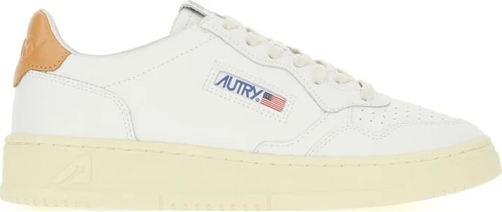'Medalist' White Low Top Sneakers With Logo Patch On Tongue And Side In Leather Woman