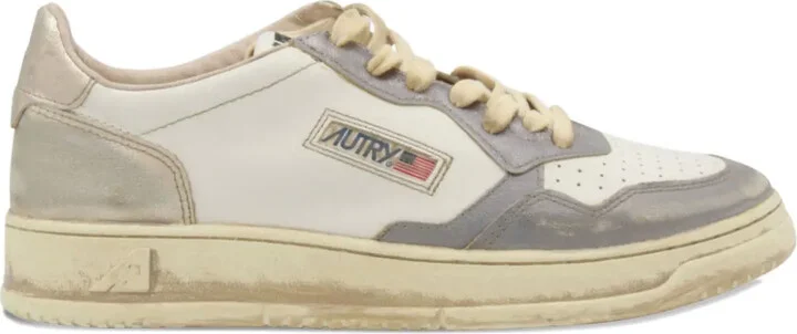 Medallist lace-up leather sneakers