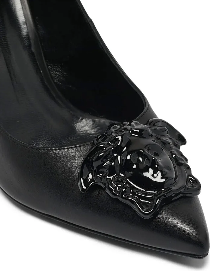 Medusa-emblem leather pumps - Image 5