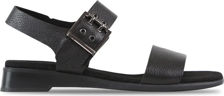 Meena Sandal - Image 2