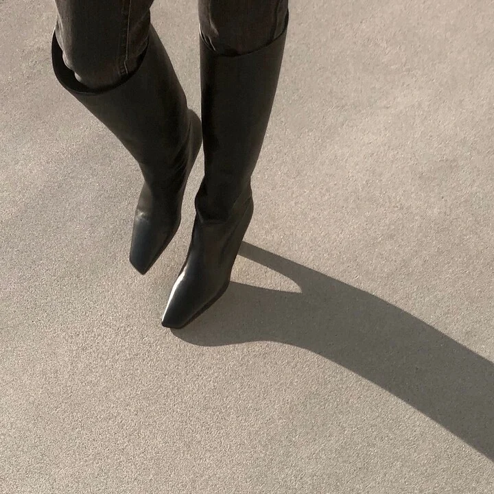 Meg Knee Boot - Image 9