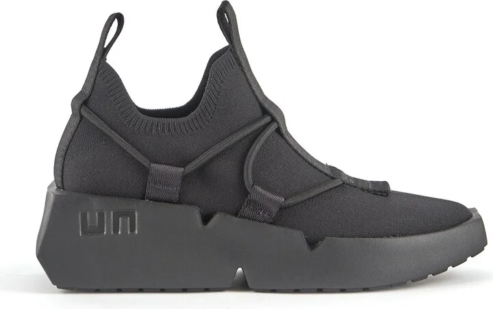 Mega 1 – Black