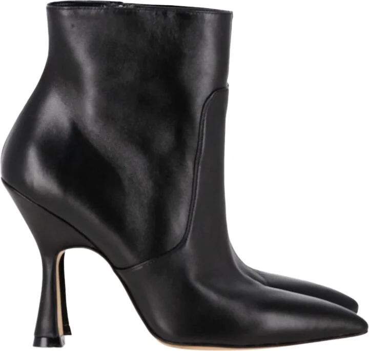 Melena Ankle Boots in Black Leather
