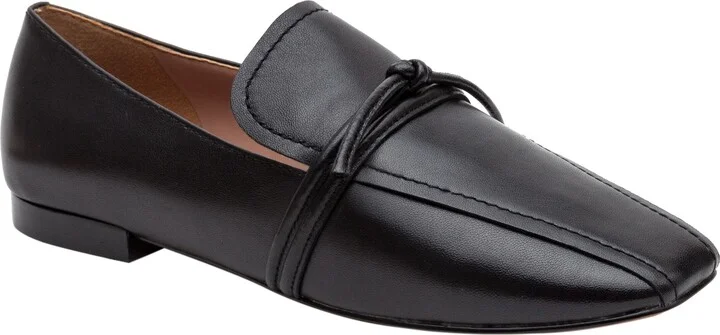 Melia Loafer