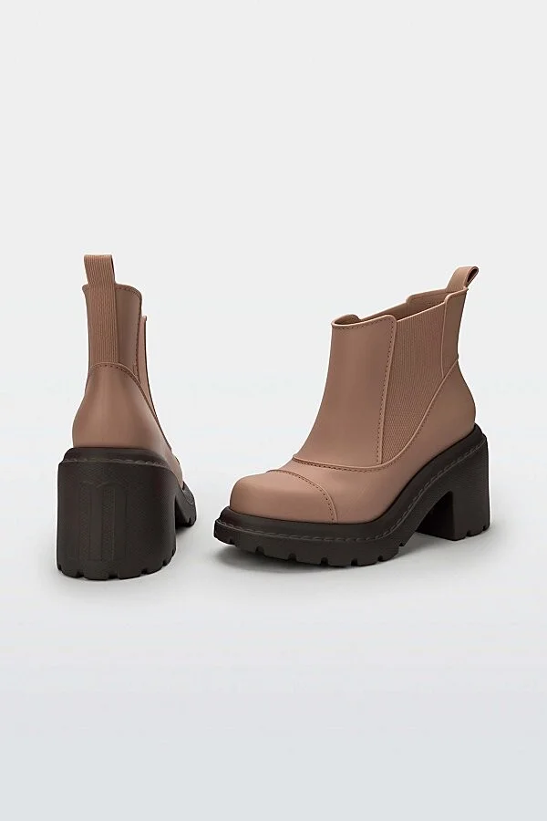 Melissa Courtney Heeled Chunky Boot in Black - Image 4