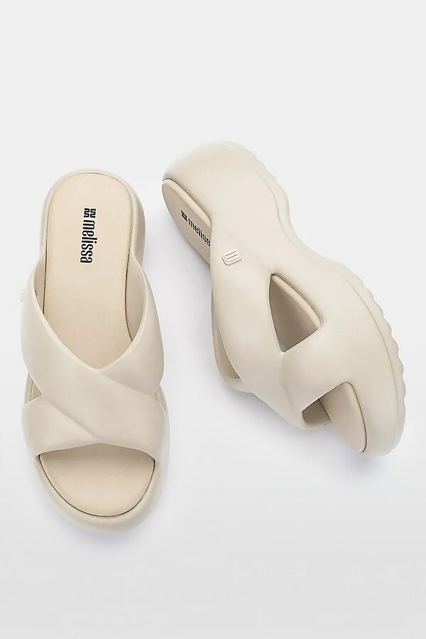 Melissa Free Rise Platform Sandal in Green - Image 8