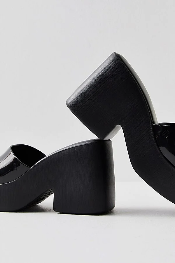 Melissa Posh Jelly Heel in Black - Image 4