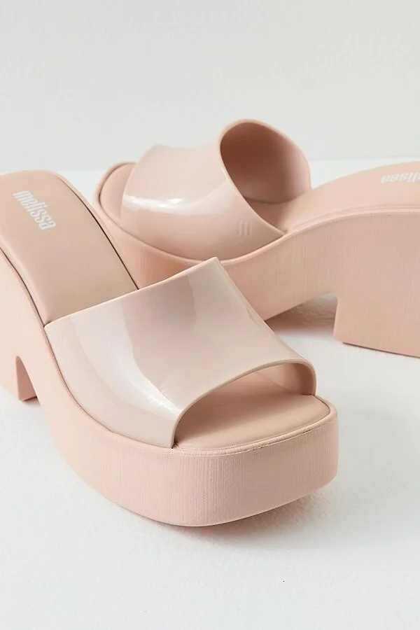 Melissa Posh Jelly Heel in Black - Image 8