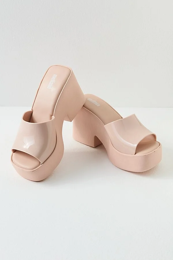 Melissa Posh Jelly Heel in Black - Image 9