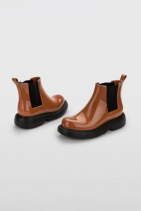 Melissa Step Jelly Chelsea Boot in Brown/Blk - Image 3
