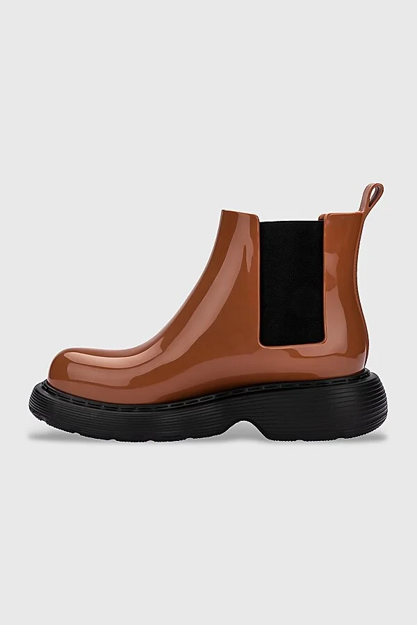 Melissa Step Jelly Chelsea Boot in Brown/Blk - Image 5