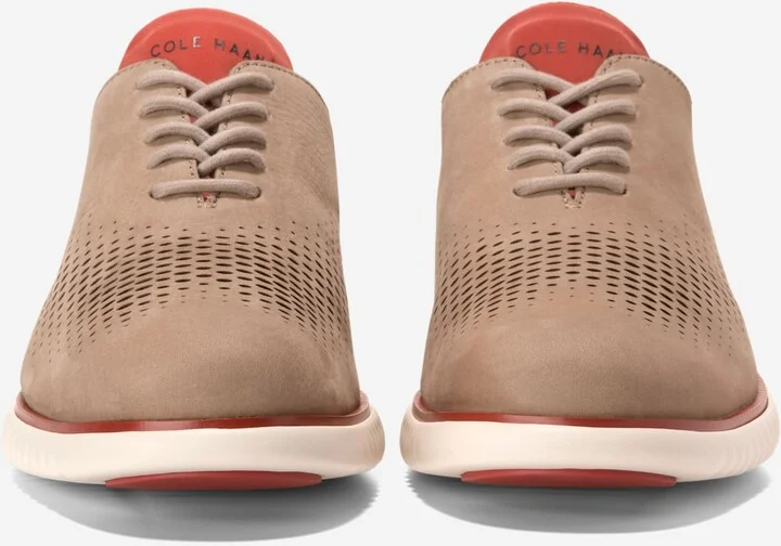 Men's 2.ZERØGRAND Laser Wingtip Lined Oxfords - Image 2