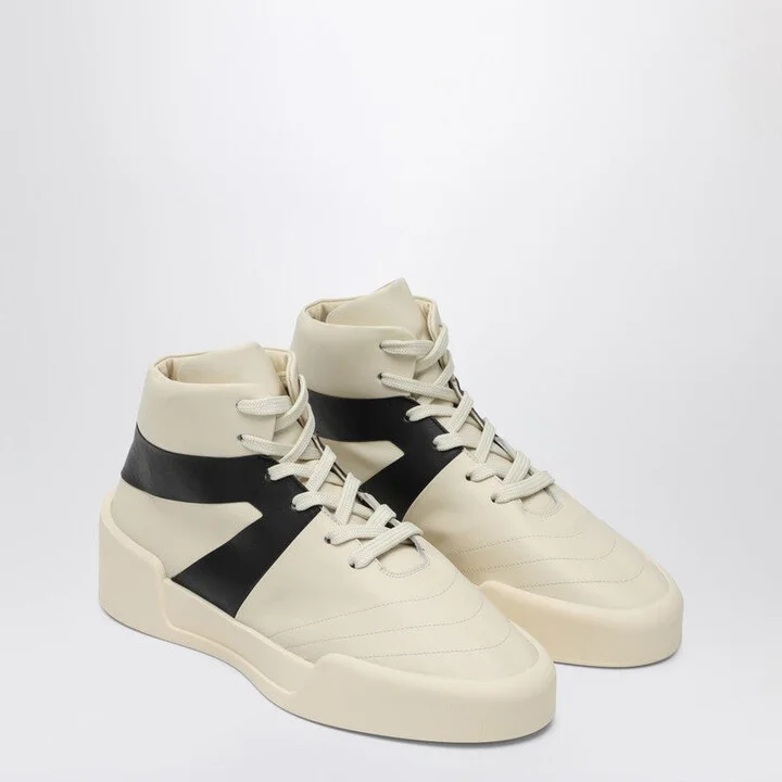 Men's / Basketball Sneaker