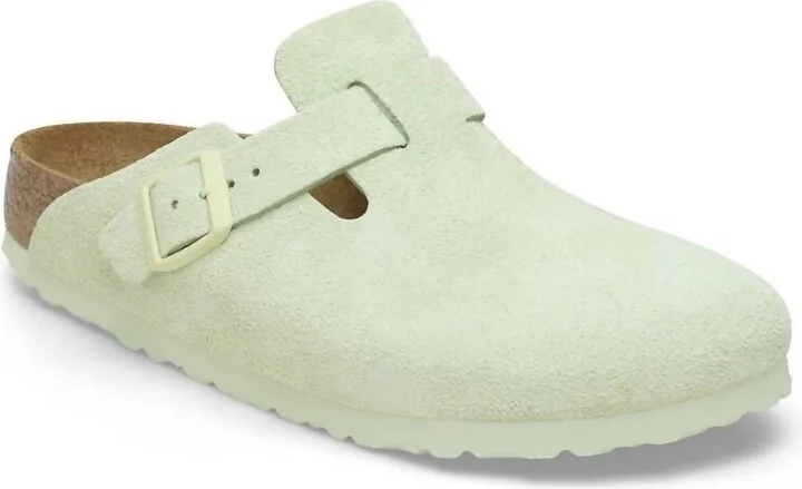 Men's Boston Soft Footbed Suede Leather Closed Toe In Faded Lime