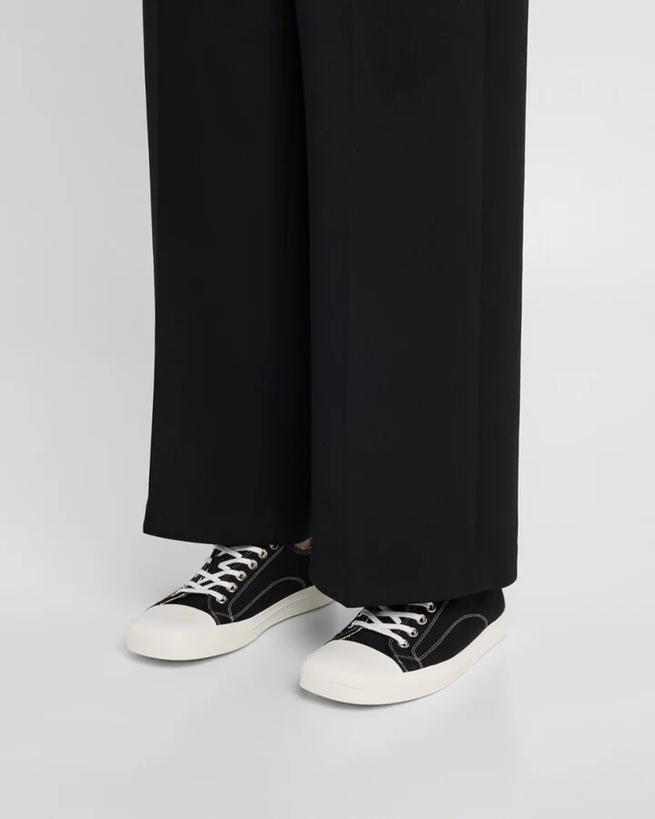 Men's Canvas Low-Top Sneakers - Image 3