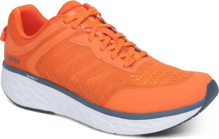 Men's Chase Sneaker In Orange