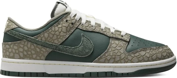 Men's Dunk Low Retro Premium Sneakers In Dark Stucco/vintage Green