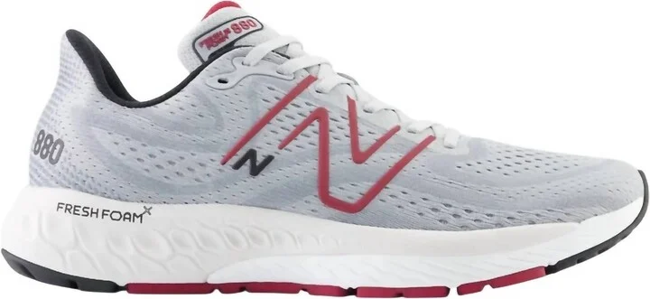 Men's Fresh Foam 880V13 Shoes In Aluminum Grey/crimson