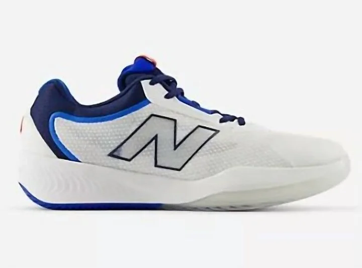 Men's Fuelcell 996 V6 Sneaker In White