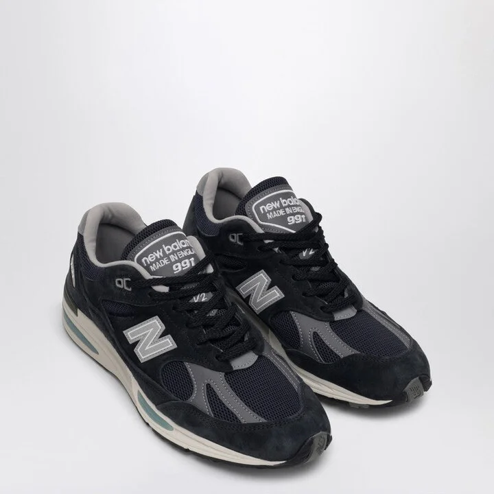 Men's Made In Uk 991V2 Sneakers In blue