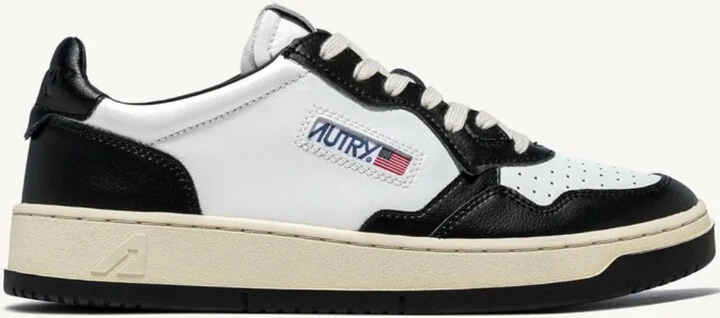 Men's Medalist Low Leather Sneaker In Black