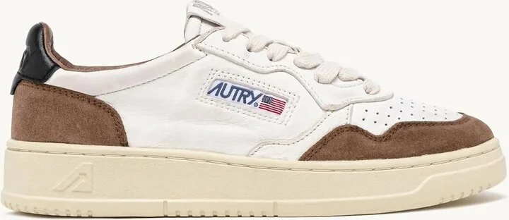 Men's Medalist Low Sneaker In Brown Suede