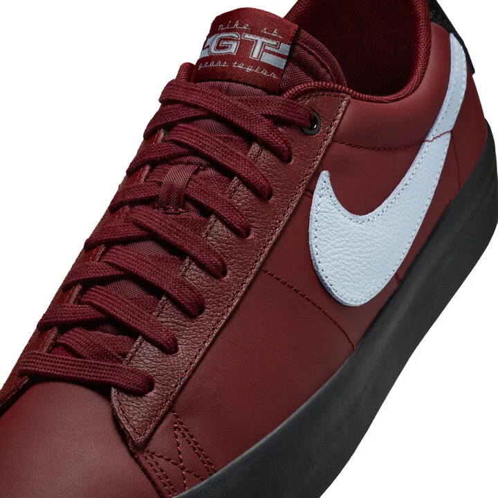 Men's Nike SB Blazer Low Pro GT Shoes in Red | DV1226-600 - Image 7