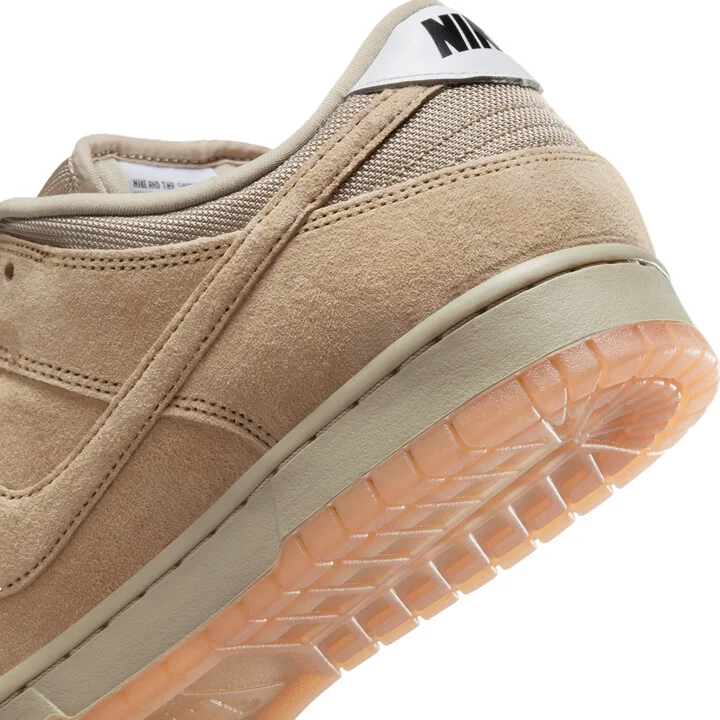 Men's Nike SB Dunk Low Pro B Skate Shoes in Brown | HJ0367-200 - Image 8