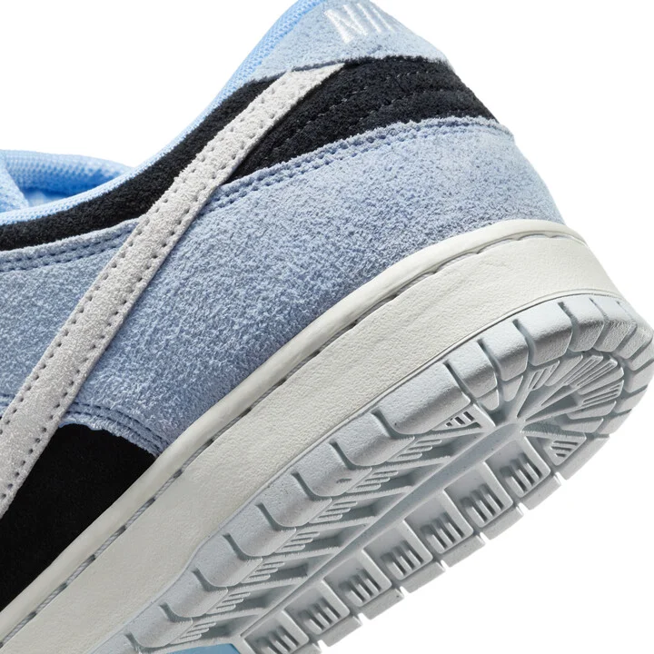Men's Nike SB Dunk Low Pro Skate Shoes in Blue | HF3063-400 - Image 8