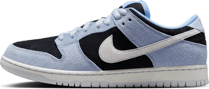 Men's Nike SB Dunk Low Pro Skate Shoes in Blue | HF3063-400