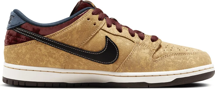 Men's Nike SB Dunk Low Pro Skate Shoes in Brown | FZ1278-200 - Image 3