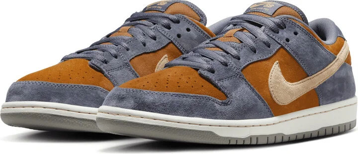 Men's Nike SB Dunk Low Pro Skate Shoes in Grey | HF3063-002 - Image 5