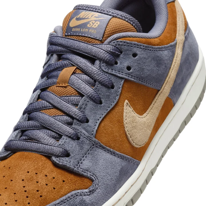 Men's Nike SB Dunk Low Pro Skate Shoes in Grey | HF3063-002 - Image 7