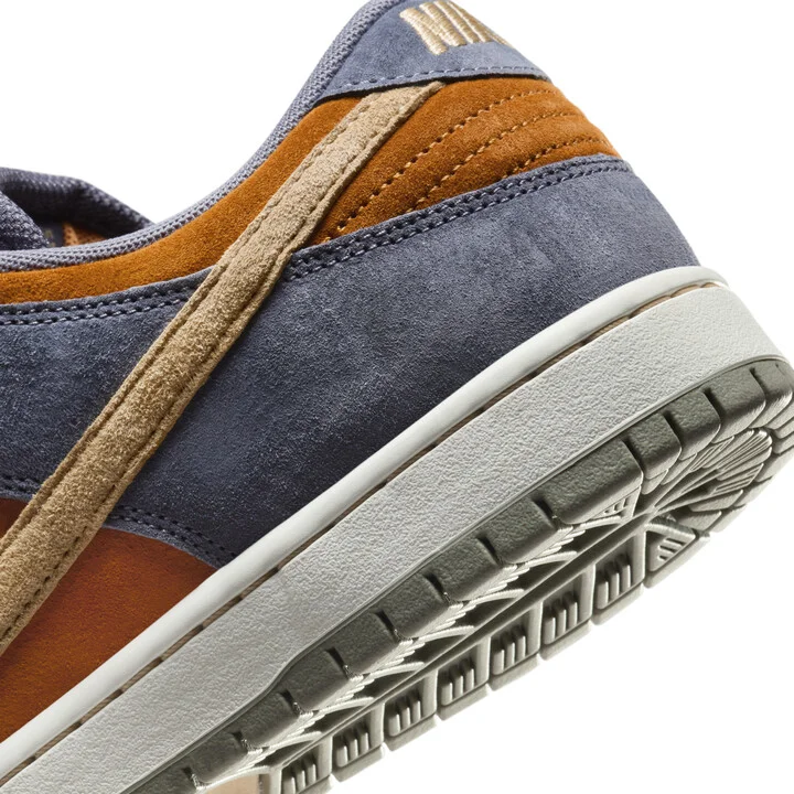 Men's Nike SB Dunk Low Pro Skate Shoes in Grey | HF3063-002 - Image 8