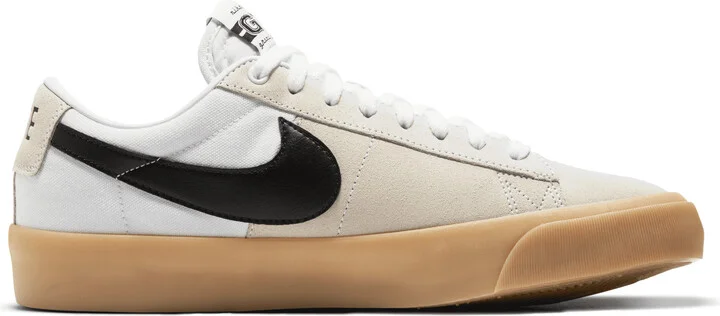 Men's Nike SB Zoom Blazer Low Pro GT Skate Shoes in White | DC7695-100 - Image 3